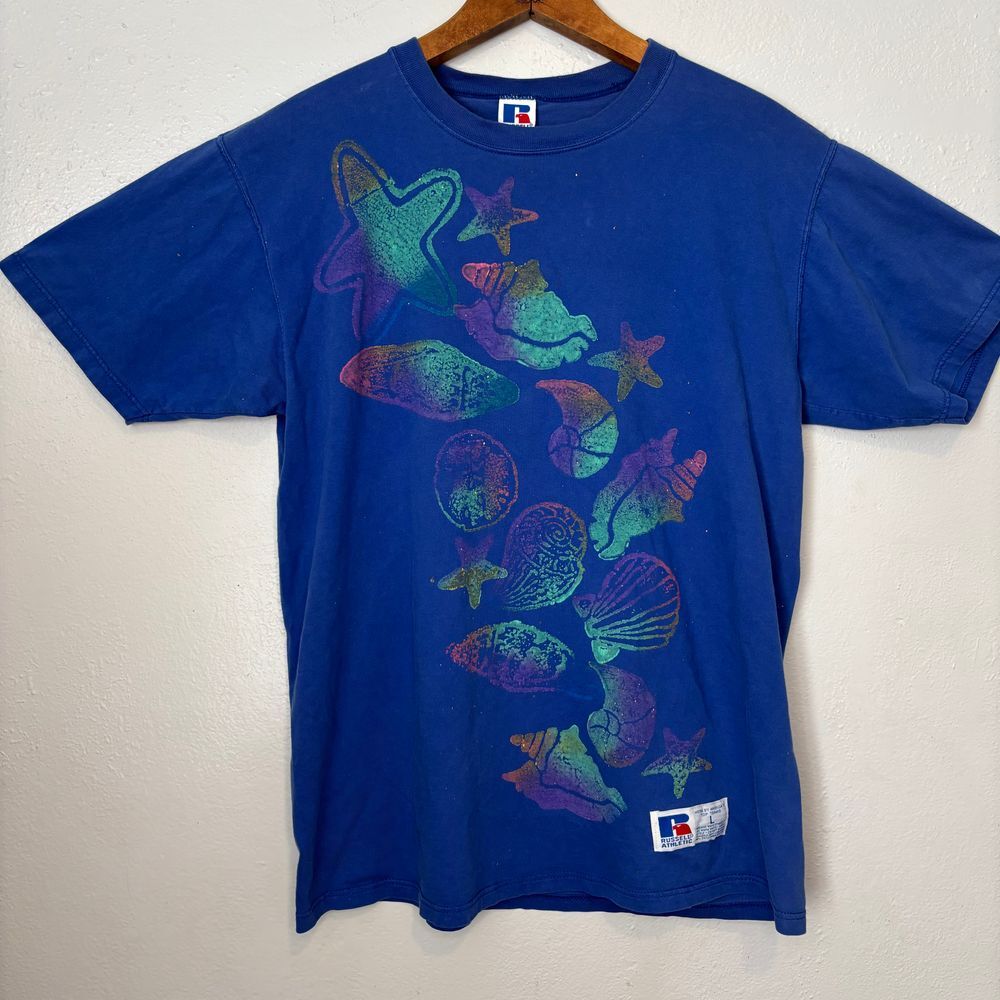 Vintage Russell Athletic Blue T-shirt Seashells Large Wearable Art‎ Handmade Tee